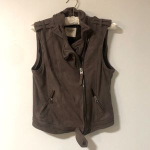 Suede crop vest